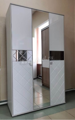 Шкаф распашной Сальма 3-х створчатый ШК-023 (Анкор светлый/Белый глянец)