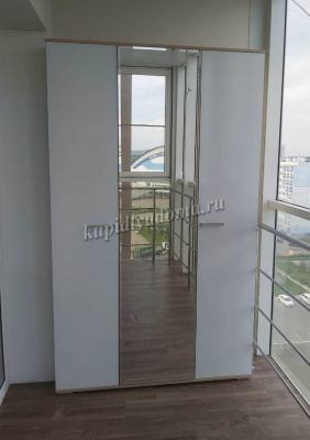 Шкаф трехстворчатый с зеркалом Италия (Дуб сонома/Белый Глянец)