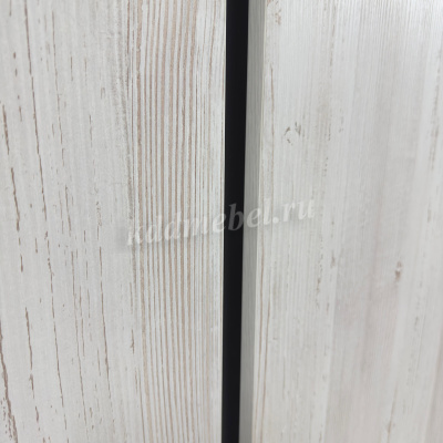 Шкаф распашной Дели-3 3-х створчатый (Винтерберг/Черный)