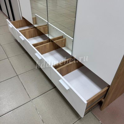 Шкаф распашной Ирис 4-х створчатый (Дуб крафт золото/Белый)