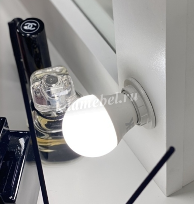 Косметический стол с подсветкой Сура (Белый)