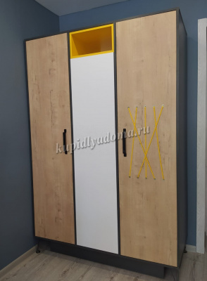 Шкаф Александрия 3-х створчатый (Антрацит/Дуб ирландский)